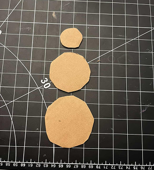 Then, we tried to line up the gears to see the difference from biggest to smallest.